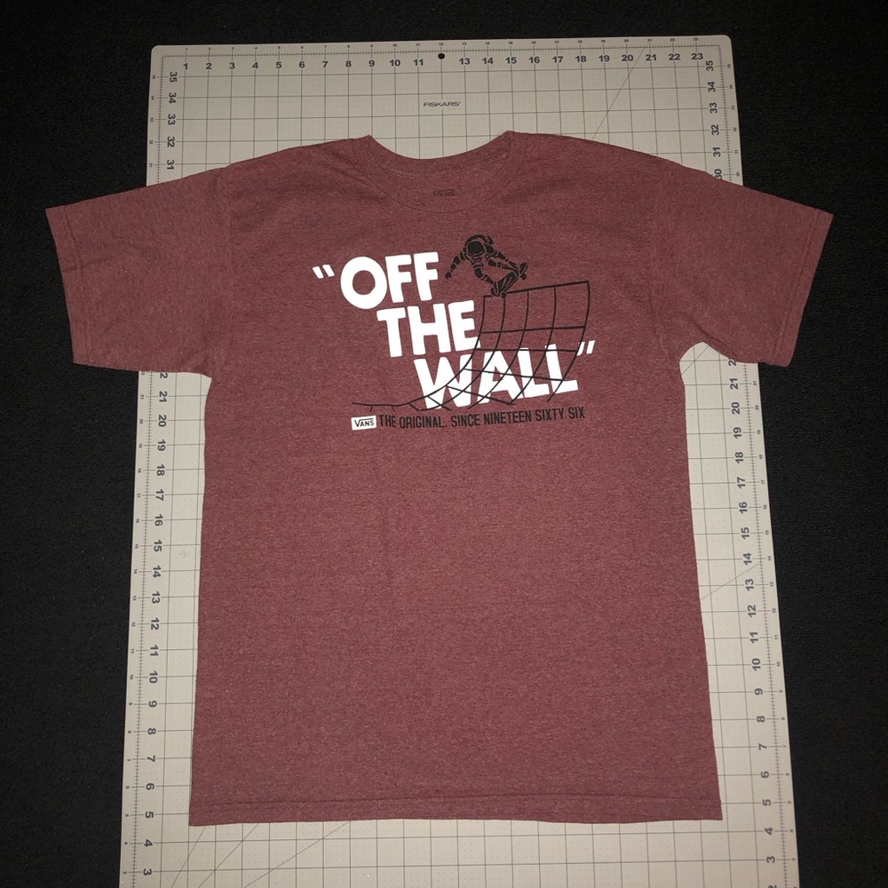 Vans. Size medium. Maroon color. Short Sleeve Shirt.